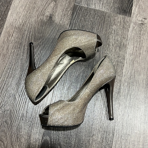 Guess sparkly heels - Picture 1 of 12